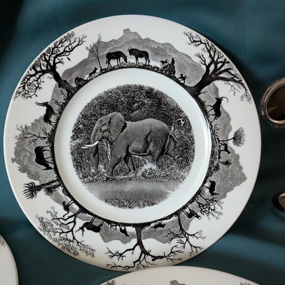Wedgwood Kruger National Park complete set of 6 World Wildlife Fund $75 each - Picture 3 of 9